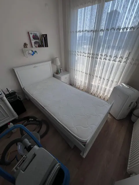 Tek kişilik yatak — Bayraklı, Konak, İzmir